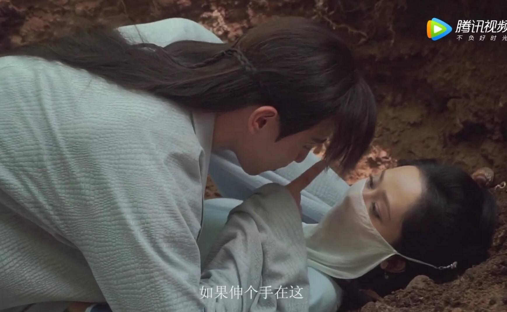 逃离棕榈树森林