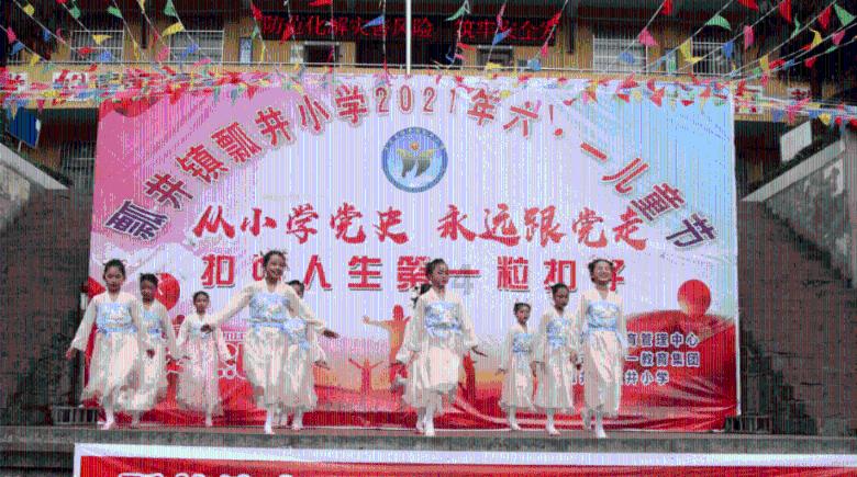 尔滨火出新高度!菜市场都被限流了,本地人:从没见过这样的场面